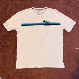 Mens North Face Tee size L